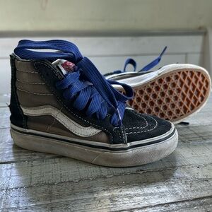Vans Old Skool hi-tops. Kids size 11.5 (4-5 year old). Used for a short time.